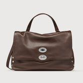 BORSA POSTINA® MEDIUM IN PELLE MARTELLATA BROWN MODICA - Postina® | Zanellato