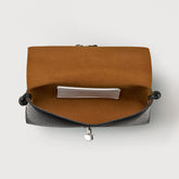 BORSA POCHETTE LETTERA SMALL IN PELLE MARTELLATA BLACK NERO - black nero | Zanellato